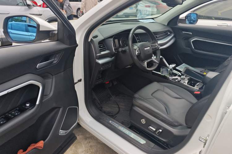 Used Haval H6 2017 Blue Label 2.0T Automatic Two-Wheel Drive Smart Edition