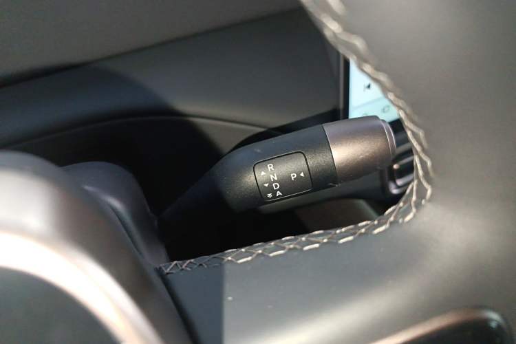 Used Li Auto MEGA 2025 Home Family Special Edition
