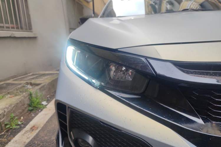 Used Honda Civic 2016 220TURBO Manual Luxury Edition