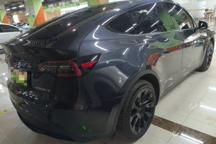 Used Tesla Model Y 2024 Long-Range All-Wheel-Drive Version
