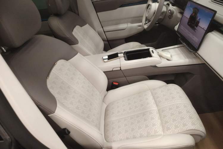 Used Zeekr 7X 2025 75 kWh Rear-Wheel Drive Intelligent Driving Version
