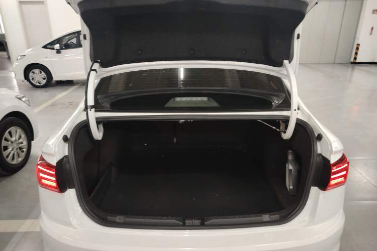 Used Volkswagen Bora 2021 1.5L Automatic Fashionable Smart Connectivity Version