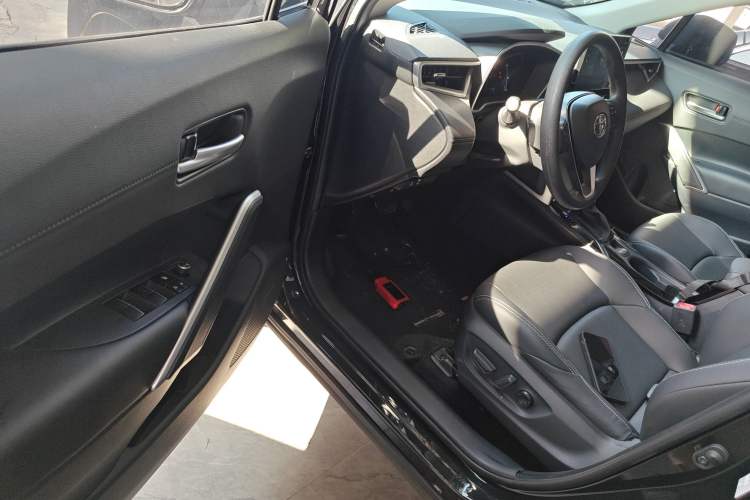 Used Toyota FRONTLANDER 2023 2.0L Smart Electric Hybrid Dual-Engine Luxury Edition
