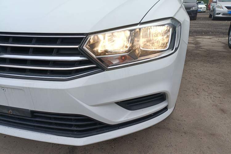 Used Volkswagen Bora 2017 1.6L Automatic Fashion Model