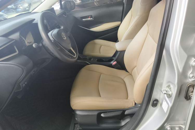 Used Toyota Corolla 2019 Dual-Engine 1.8L E-CVT GL-i Pioneer Edition
