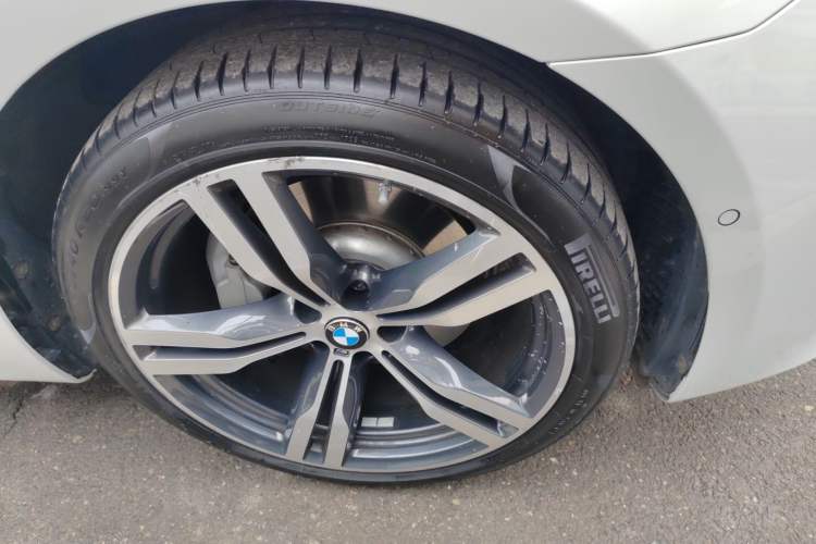 Used BMW 6 Series GT 2021 630i M Sport Package Right Front Wheel Hub