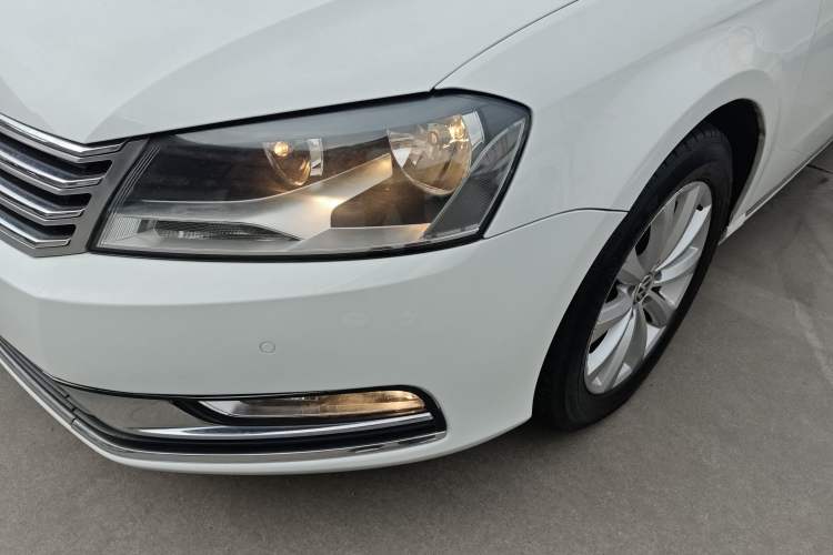 Used Volkswagen Magotan 2015 1.8TSI Advanced Model Left Front Headlight