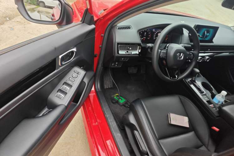 Used Honda Civic 2022 240TURBO CVT Dynamic Edition Driver Seat