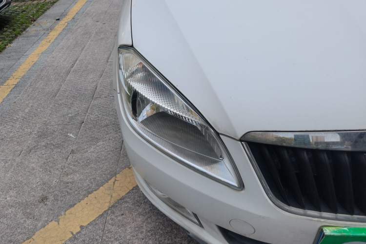 Used Skoda Fabia 2014 1.4L Automatic Crystal Edition
