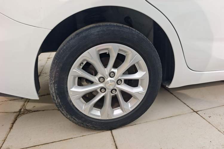 Used Chevrolet Monza 2023 1.5L Dual-Clutch Enjoyment Edition Right Rear Wheel Hub