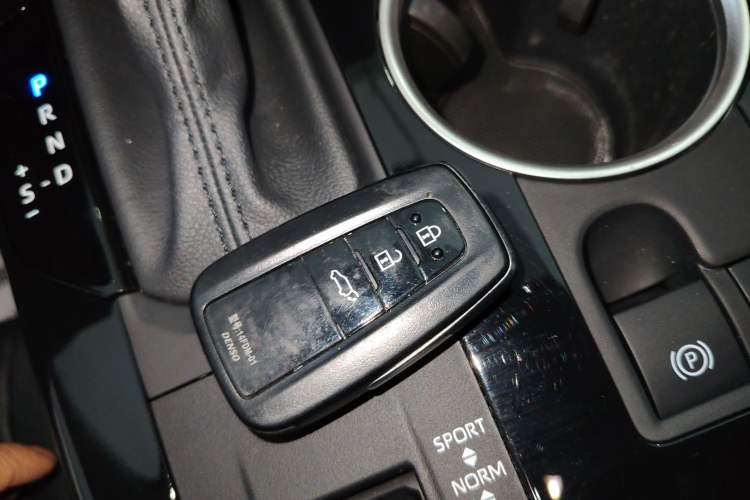 Used Toyota Highlander 2023 2.5L Smart Electric Hybrid Dual-Engine Four-Wheel Drive Prestige Version – 7 Seats
