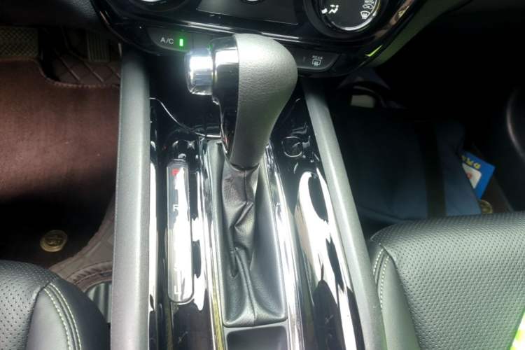 Used Honda Vezel 2020 1.5L CVT Elite Edition