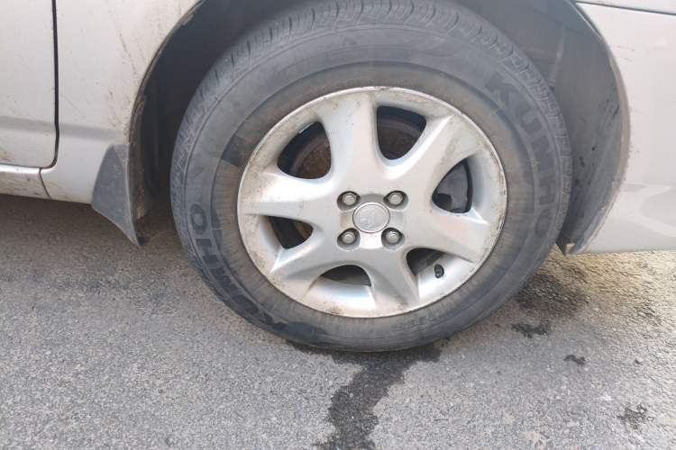 Used Toyota Corolla EX 2013 1.6L Automatic Luxury Edition Right Front Wheel Hub