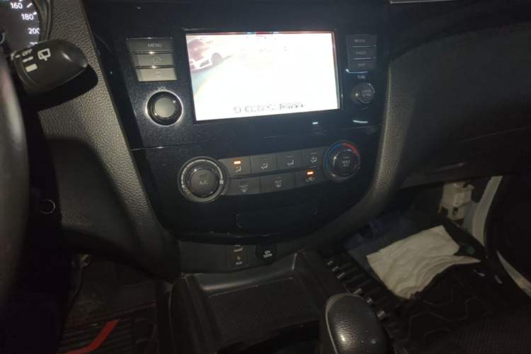 Used Nissan Qashqai 2017 2.0L CVT Smart Enjoyment Version China V Standard