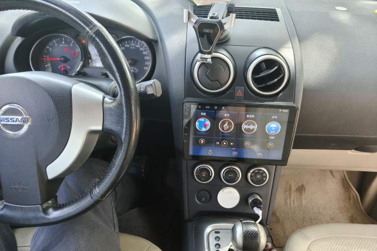 Used Nissan Qashqai 2011 2.0 XV Lea CVT 2WD Audio And AC Panel