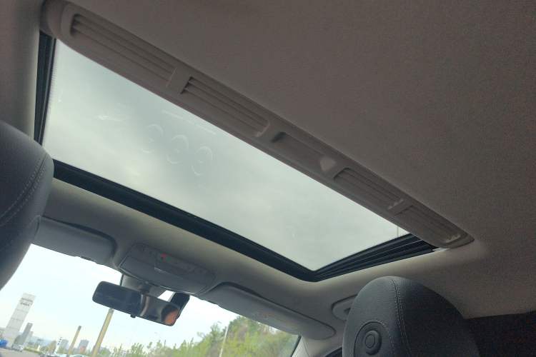 Used Mercedes-Benz C-Class 2020 Restyled C 200 L Fashion Edition Sport Version Headliner