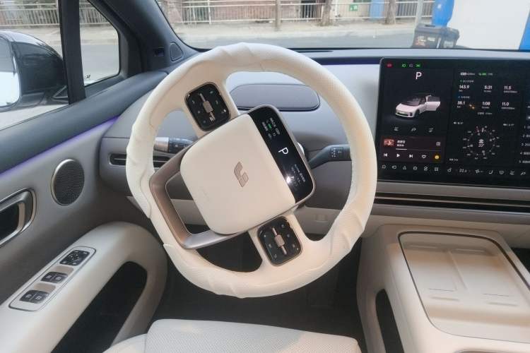 Used Li Auto Li Auto i6 2025 Model Two-Wheel-Drive Standard Type