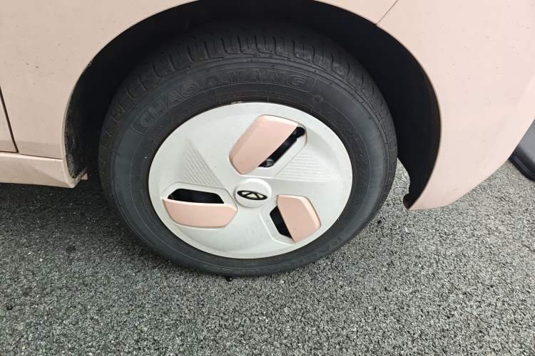 Used Chery QQ QQ Ice Cream 2022 170km Sundae Phosphate Lithium-Ion
