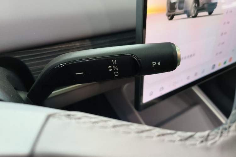 Used ONVO L60 2024 60 kWh Rear-Drive Version
