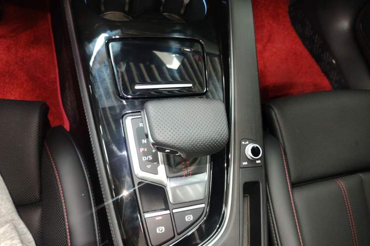 Used Audi A4L 2025 2 Million Units Enjoyment Version 40 TFSI Luxury Dynamic Edition