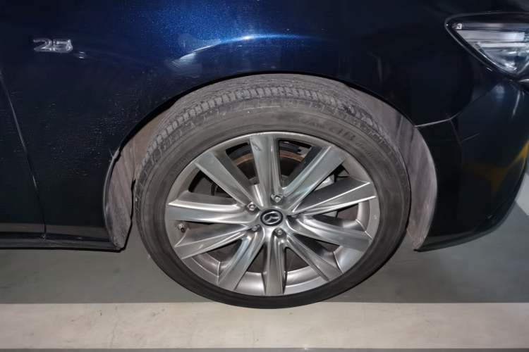 Used Mazda Atenza 2020 2.5L Skyline Sport Edition Right Front Wheel Hub