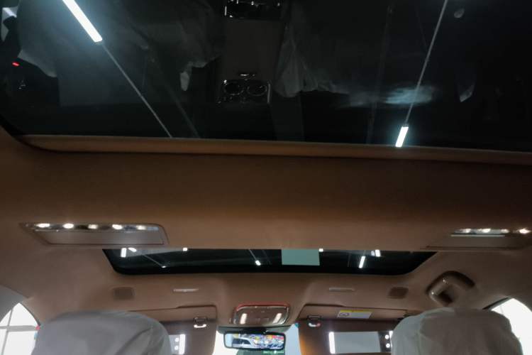 Used Hima S800 2025 Model, Range-Extended Starlight Premium Edition, 5 Seats
