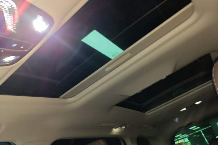 Used Roewe iMAX8 New Energy 2022 First-Class Platinum Edition Headliner