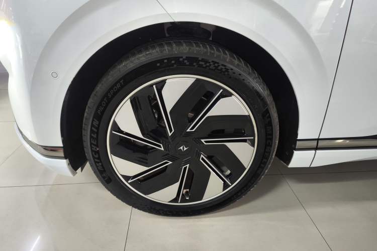 Used Dongfeng eπ eπ008 2025 210 Ultra LikeYi Edition 5-Seater