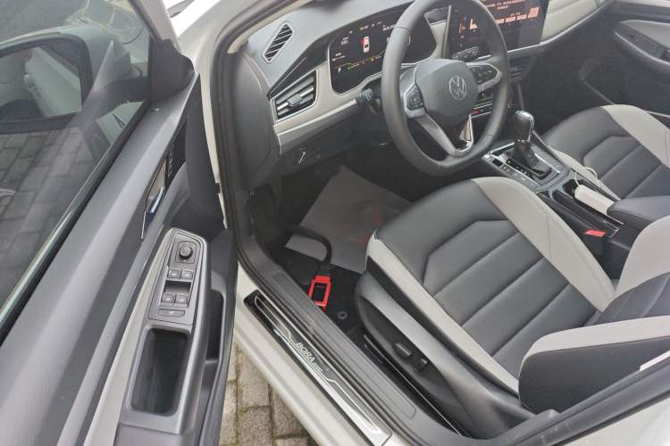 Used Volkswagen Bora 2024 300TSI DSG Prestige Edition Driver Seat