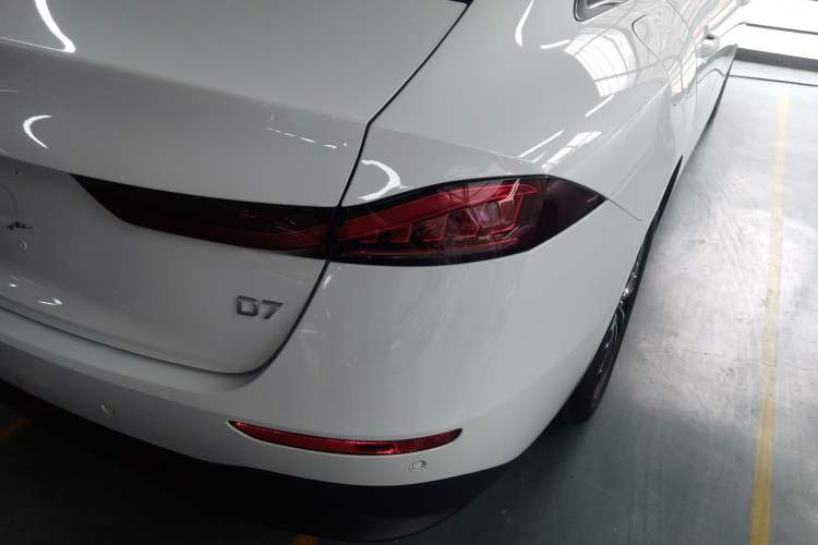 Used Roewe D7 2025 DMH 125km World Champion Edition Right Rear Taillight