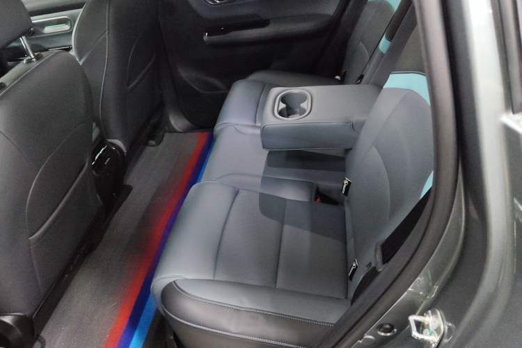 Used AION Y 2022 Plus 70 Tech Edition
