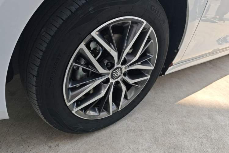 Used BYD Qin PLUS 2021 EV 500KM Luxury Model
