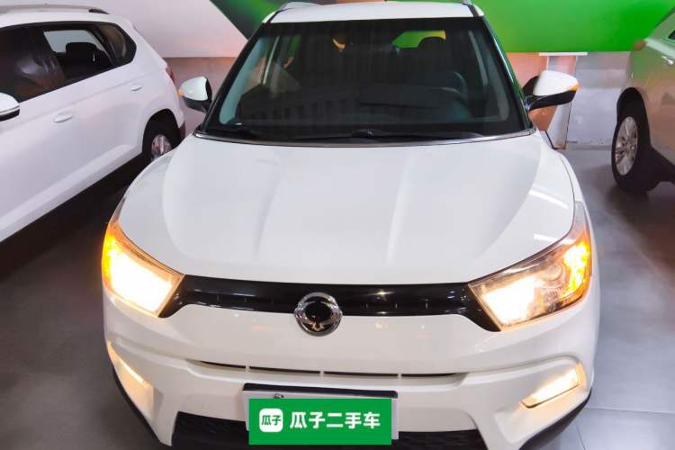 Used SsangYong Tivolan 2015 1.6L Automatic Two-Wheel Drive YARiS L Version
