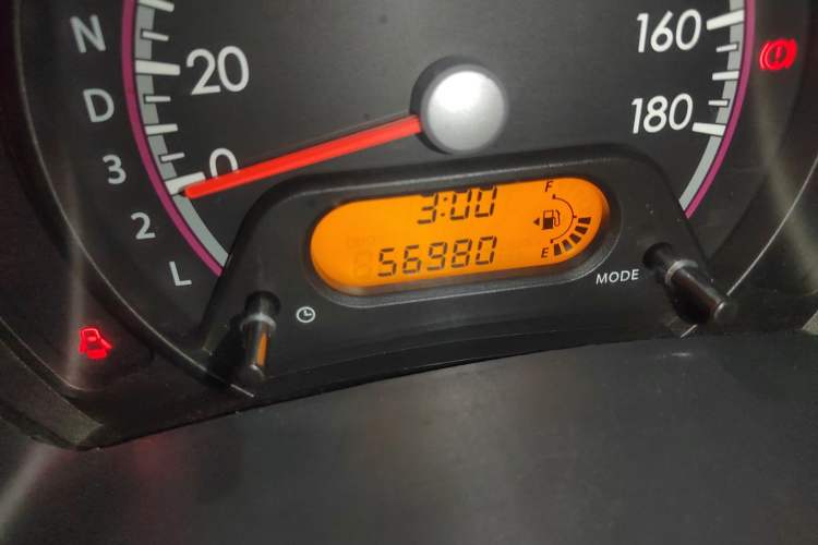 Used Suzuki Alto 2013 1.0L Automatic Luxury Model
