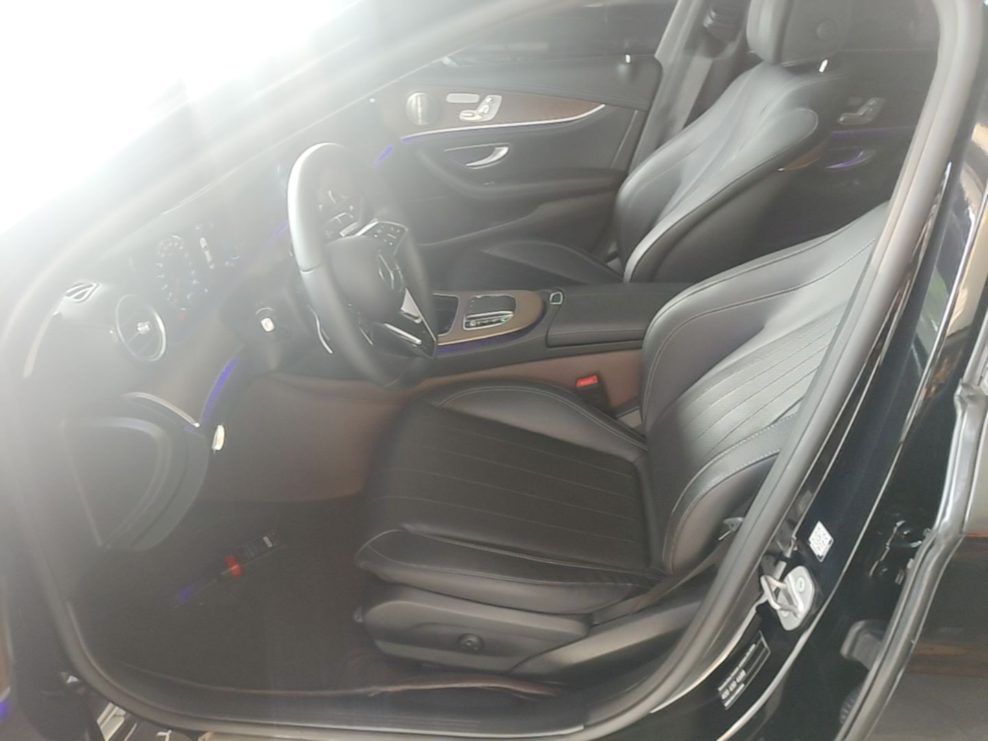 Vordere Reihe im Auto