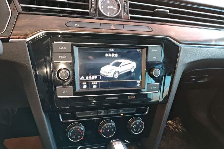 Used Volkswagen Magotan 2019 330TSI DSG Leading Model China VI Standard
