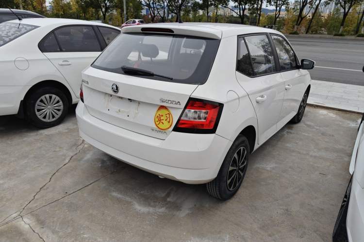 Used Skoda Fabia 2015 1.4L Automatic Front-Drive Model