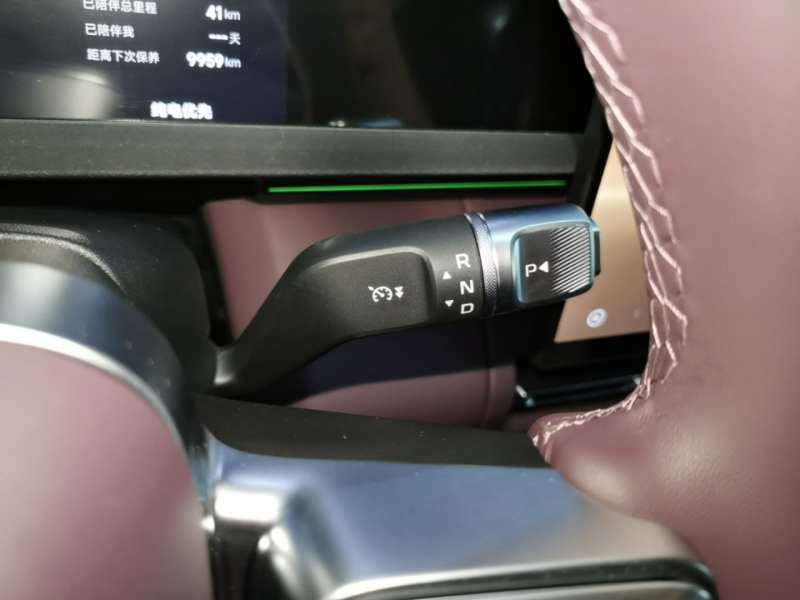 Used iCAR V27 2026 Model 200KM Four-Wheel Drive Falcon 500 — 13