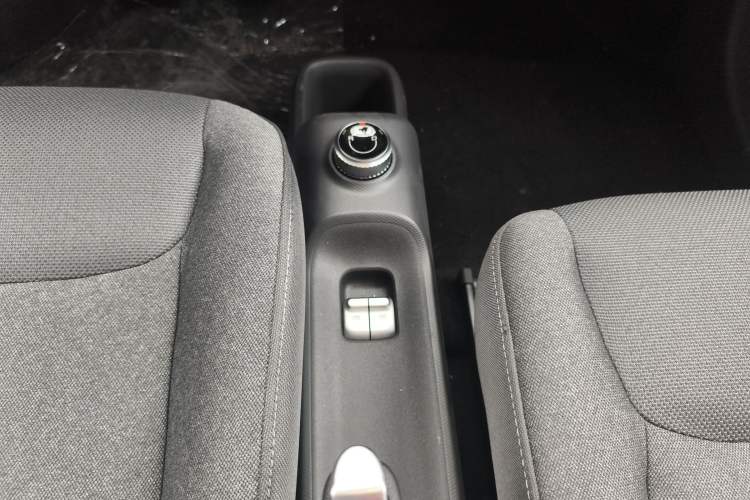 Used Wuling Zhiguang New Energy 2025 Comfort Model Gear Lever