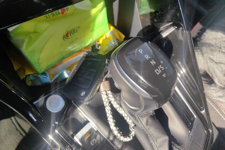 Used Volkswagen Tayron 2020 330TSI Two-Wheel Drive Luxury Smart Connectivity Version
