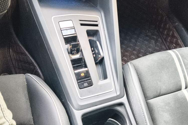 Used Volkswagen Golf 2021 280TSI DSG R-Line
