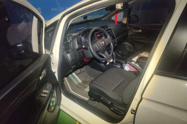 Used Honda Fit 2016 1.5L LXS CVT Comfort Sunroof Version
