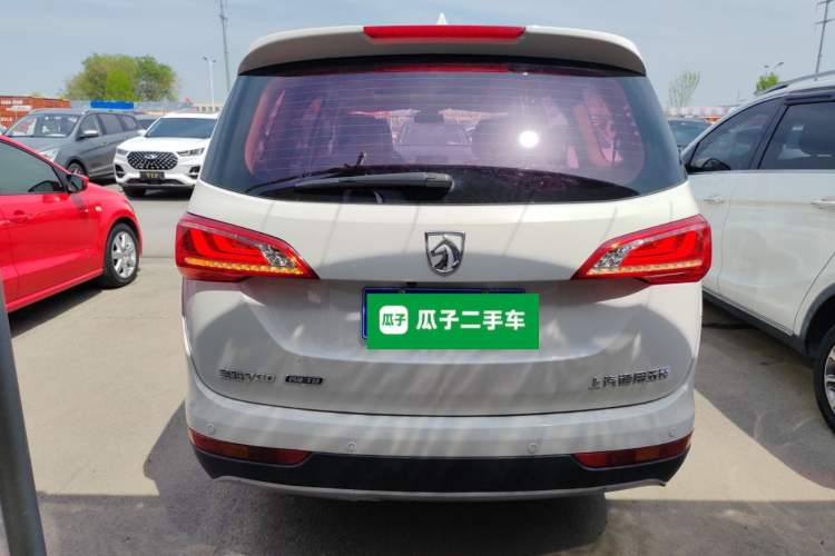 Used Baojun 730 2017 1.8L iAMT Prestige Version 7 Seats Rear