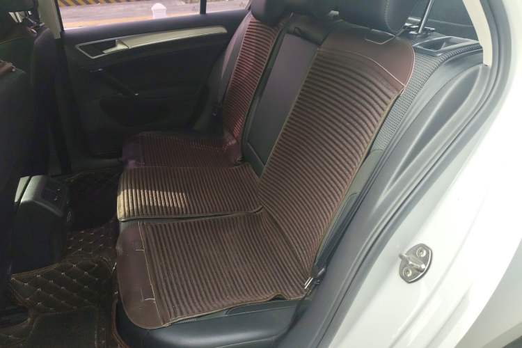 Used Volkswagen Golf 2020 Zhiai Edition 280TSI DSG Comfort Model Left Rear Seat