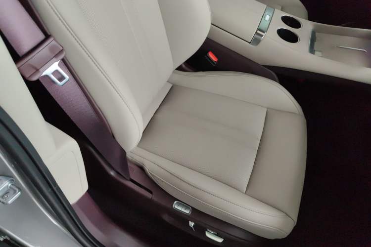 Used Xiaomi Auto YU7 2025 Ultra-Long Range All-Wheel Drive Pro Version
