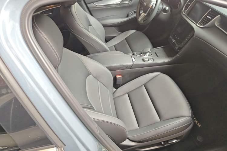 Used Infiniti QX55 2022 2.0T All-Wheel-Drive Ignite Edition Right Front Seat