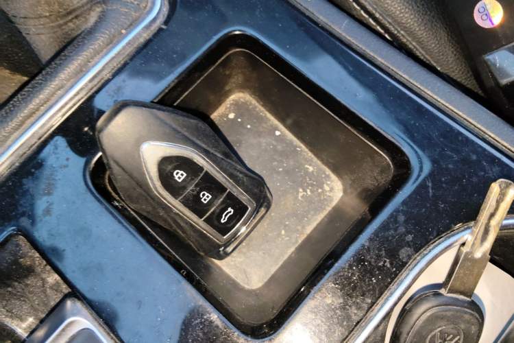 Used Zotye Z500 2016 1.5T Manual Luxury Model Vehicle Key