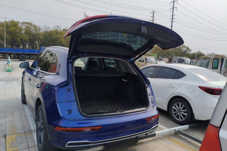 Used Audi Q5L 2020 45 TFSI Prestige Fashion Model Trunk