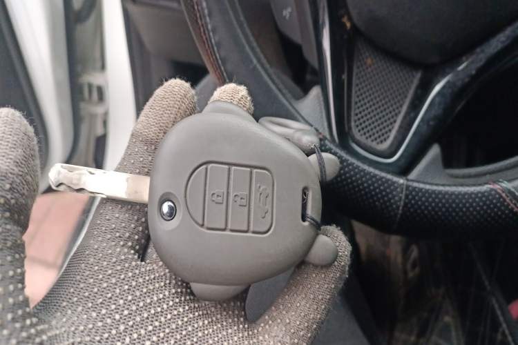 Used Honda Vezel 2022 1.5L CVT Phantom Night Pioneer Edition Vehicle Key