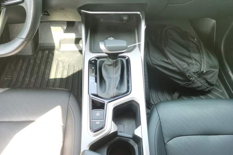 Used Geely Auto Emgrand 2022 4th Generation 1.5L CVT Luxury Model Gear Lever